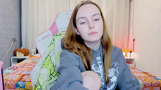 Snapshot of Wild__flowers chatting on 11-26-25, 06:31 Wild flowers online show from 11-26-25, 06:31