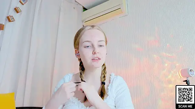 Snapshot of Wild__flowers chatting on 03-31-26, 04:40 Wild flowers online show from 03-31-26, 04:40