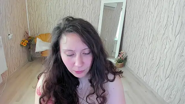 AishaRouhi online show from 02-08-25, 09:56