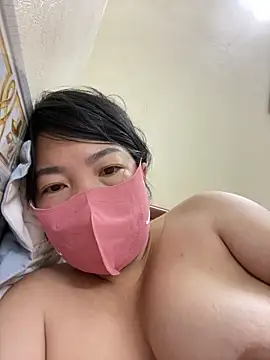 Hachi Sweetbabie  online show from 09-28-25, 10:31