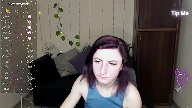 Snapshot of Muse_kitty_jenia chatting on 01-27-25, 09:33 Muse kitty jenia online show from 01-27-25, 09:33