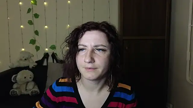 Snapshot of Muse_kitty_jenia chatting on 03-15-25, 06:21 Muse kitty jenia online show from 03-15-25, 06:21