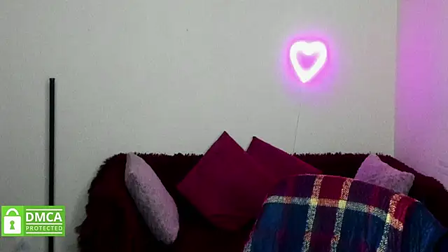 Snapshot of Muse_kitty_jenia chatting on 10-13-25, 05:29 Muse kitty jenia online show from 10-13-25, 05:29