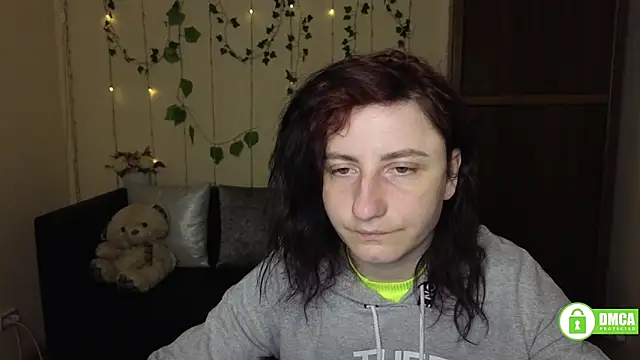 Muse kitty jenia online show from 04-08-26, 05:24