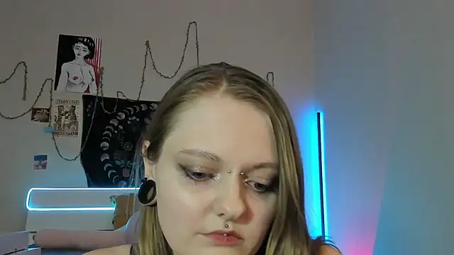 BebKonie online show from 02-25-25, 01:09