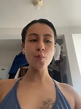 Snapshot of juanasnz99 chatting on 06-14-26, 10:23 juanasnz99 online show from 06-14-26, 10:23