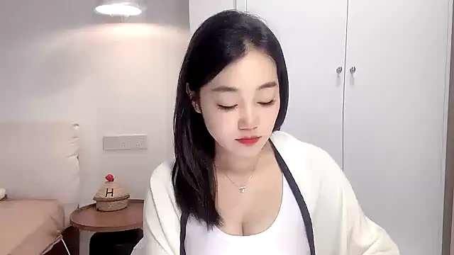 cloud8822 online show from 04-24-26, 07:00