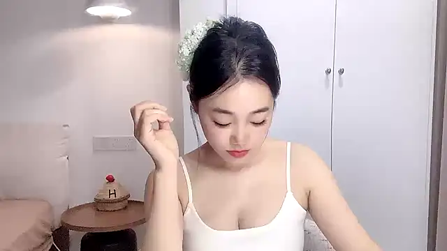 cloud8822 online show from 04-27-26, 06:11