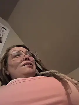 Snapshot of Lalalynn chatting on 07-27-26, 01:34 Lalalynn online show from 07-27-26, 01:34