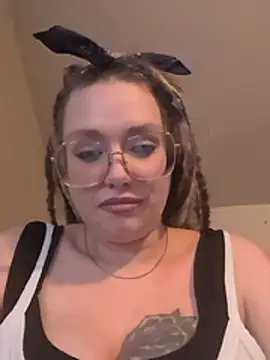 Snapshot of Lalalynn chatting on 07-28-26, 04:39 Lalalynn online show from 07-28-26, 04:39