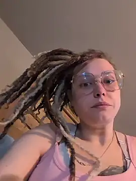 Snapshot of Lalalynn chatting on 07-31-26, 05:45 Lalalynn online show from 07-31-26, 05:45