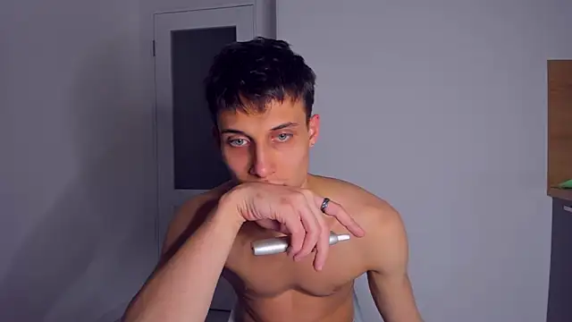 Snapshot of Kent_Ross chatting on 11-24-25, 09:03 Kent Ross online show from 11-24-25, 09:03