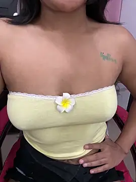 Snapshot of LeisyXO chatting on 02-09-26, 11:09 LeisyXO online show from 02-09-26, 11:09