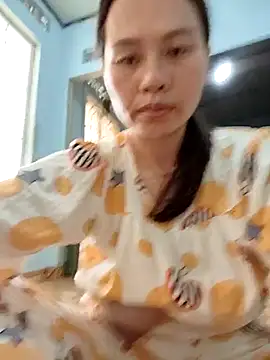 Snapshot of Baby-ladyass20 chatting on 10-27-25, 02:26 Baby-ladyass20 online show from 10-27-25, 02:26