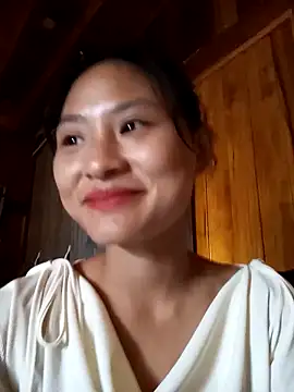 trieungoclnt online show from 09-18-25, 04:03