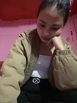 trieungoclnt online show from 02-18-26, 05:36