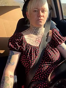 poussichienne online show from 02-27-26, 10:15