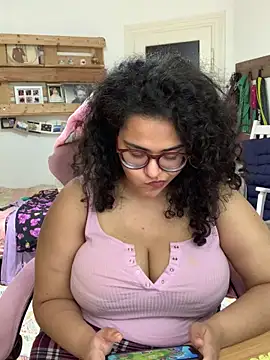Curvydesifromgermany online show from 06-09-26, 02:28