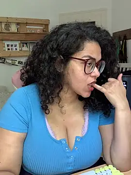Curvydesifromgermany online show from 06-22-26, 11:29