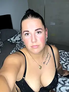 xlinastarrx online show from 10-01-25, 07:42