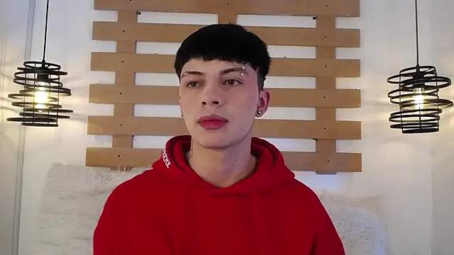 Snapshot of Steev_Novoa chatting on 03-05-25, 07:49 Steev Novoa online show from 03-05-25, 07:49