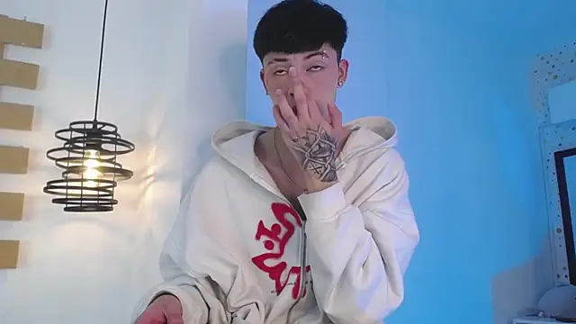 Snapshot of Steev_Novoa chatting on 03-06-25, 05:14 Steev Novoa online show from 03-06-25, 05:14