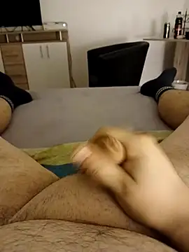 BennoSingle online show from 12-02-25, 05:41