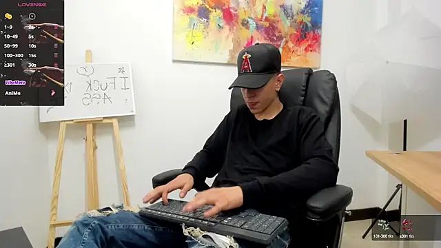 Snapshot of Dei_v_48 chatting on 02-18-25, 11:41 Dei v 48 online show from 02-18-25, 11:41