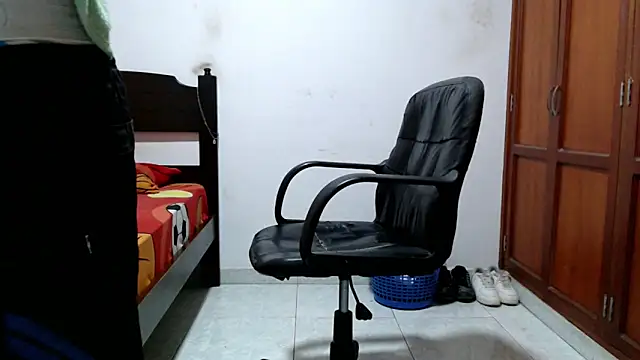 Snapshot of Dei_v_48 chatting on 02-20-26, 10:54 Dei v 48 online show from 02-20-26, 10:54