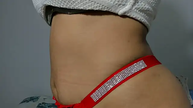 sofiaparker8 online show from 01-25-25, 01:43