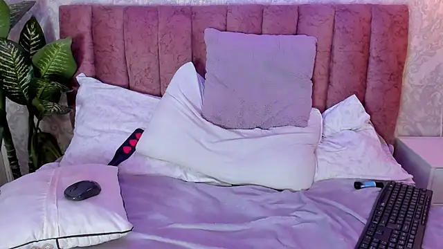 tiffany becker online show from 01-21-25, 02:00