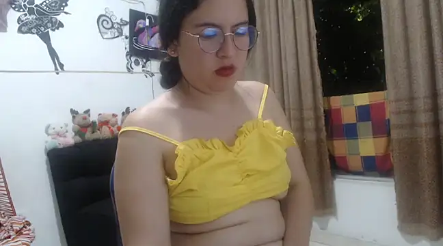 Snapshot of Pauleett chatting on 01-15-25, 01:23 Pauleett online show from 01-15-25, 01:23