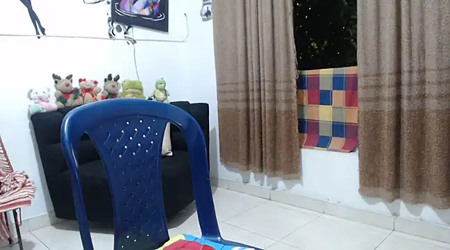 Snapshot of Pauleett chatting on 01-16-25, 12:45 Pauleett online show from 01-16-25, 12:45