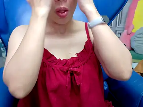 Snapshot of Cherry_6969 chatting on 12-18-25, 01:33 Cherry 6969 online show from 12-18-25, 01:33