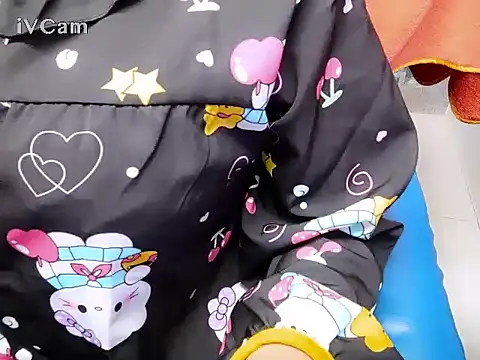 Snapshot of Cherry_6969 chatting on 01-12-26, 12:43 Cherry 6969 online show from 01-12-26, 12:43