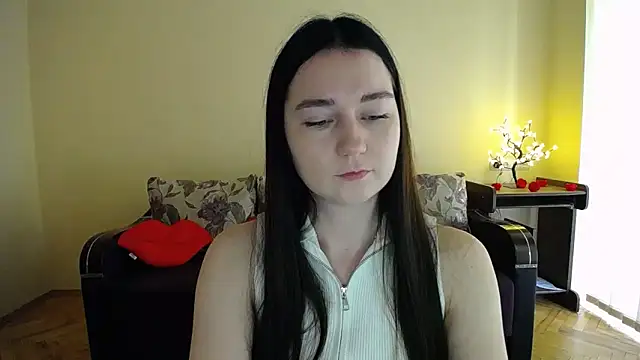 Snapshot of Pretty_shy chatting on 06-13-26, 09:29 Pretty shy online show from 06-13-26, 09:29