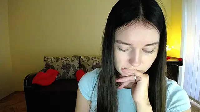 Snapshot of Pretty_shy chatting on 07-28-26, 05:01 Pretty shy online show from 07-28-26, 05:01