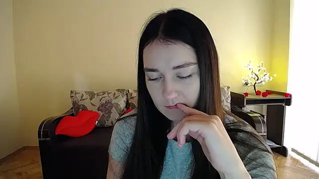 Snapshot of Pretty_shy chatting on 07-30-26, 09:08 Pretty shy online show from 07-30-26, 09:08