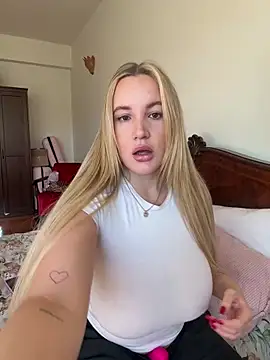 isisxoxx online show from 03-16-26, 11:25