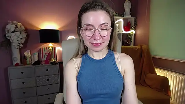 Mia Tasty online show from 01-25-25, 01:41