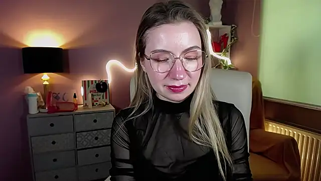 Mia Tasty online show from 03-21-25, 10:50