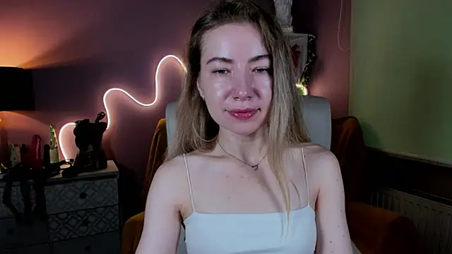 Mia Tasty online show from 09-14-25, 06:45