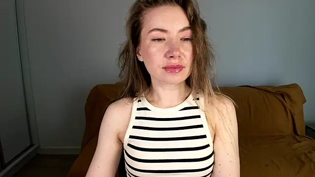 Snapshot of Mia_Tasty chatting on 06-13-26, 06:33 Mia Tasty online show from 06-13-26, 06:33
