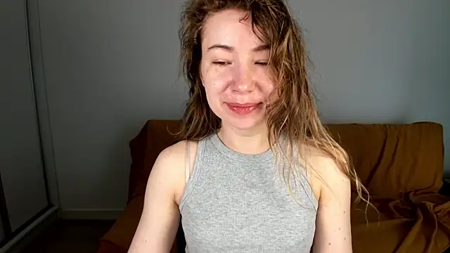 Snapshot of Mia_Tasty chatting on 06-16-26, 06:27 Mia Tasty online show from 06-16-26, 06:27