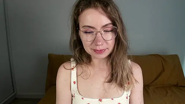 Mia Tasty online show from 07-19-26, 01:15