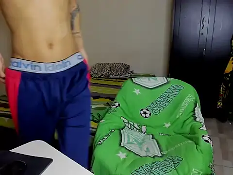 Snapshot of cardrey05 chatting on 02-28-26, 09:05 cardrey05 online show from 02-28-26, 09:05