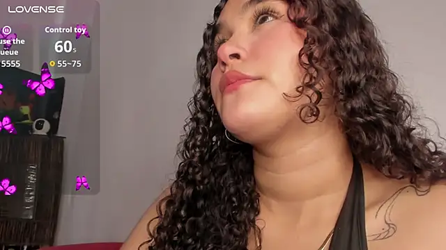 Snapshot of Chanelle_ chatting on 09-25-25, 02:10 Chanelle  online show from 09-25-25, 02:10