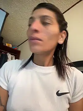 ImCrazzy online show from 04-19-26, 02:05