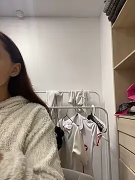 AnaWest online show from 10-10-25, 05:39