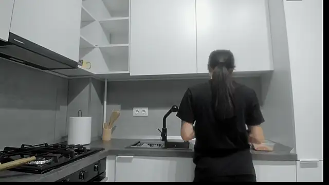 Snapshot of Emmapmg chatting on 12-18-25, 04:35 Emmapmg online show from 12-18-25, 04:35